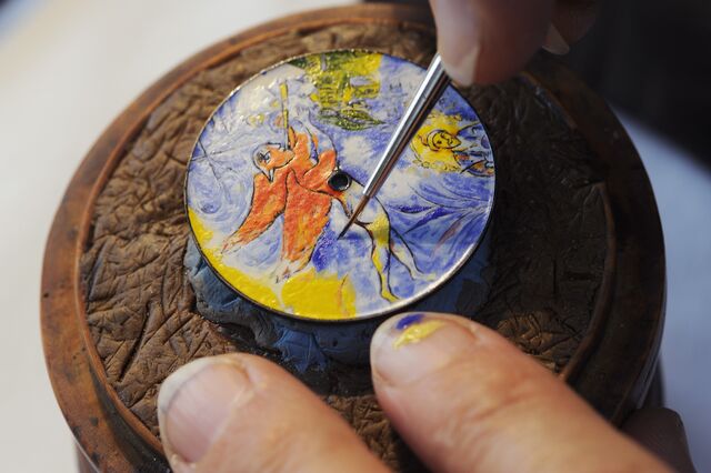 Vacheron Constantin Métiers d'Art – Chagall & l'Opéra de Paris, relógio « Homenagem aos principais compositores». Mostrador em miniatura que reproduz um detalhe do teto da Ópera Garnier de Paris, pintado por Marc Chagall em 1964.