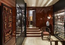 Um castelo na Riviera Francesa deu um livro dos portugueses Oitoemponto