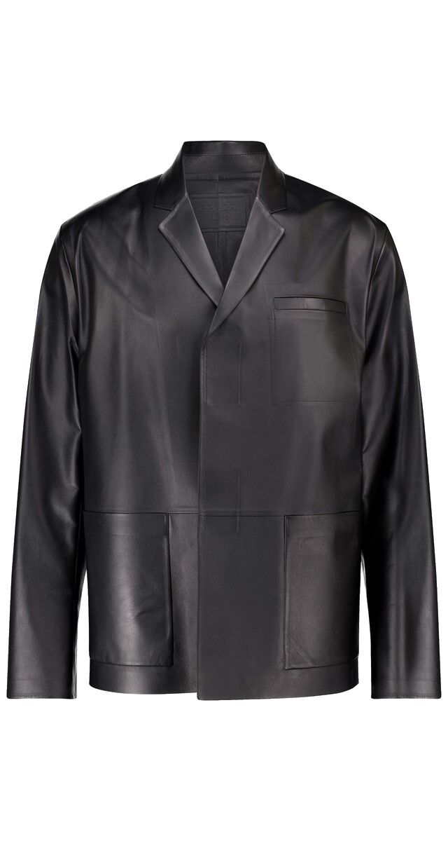 Blazer em pele, € 3950, Prada