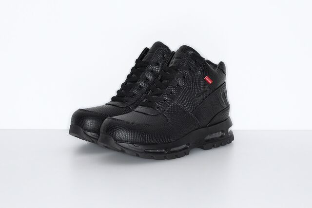 Supreme x Nike Air Max Goadome