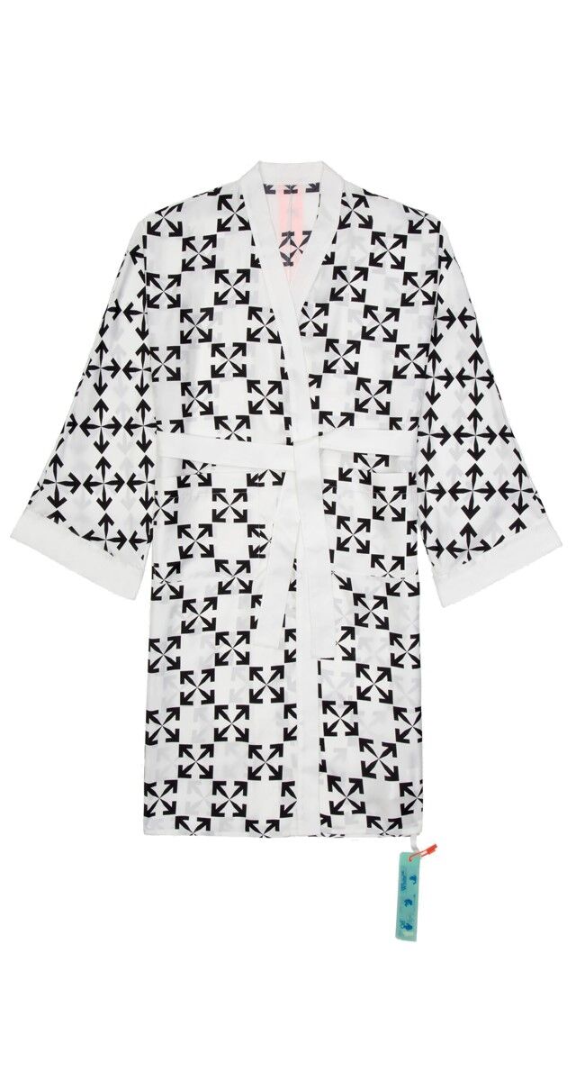 2021-01-29_14_08_34 9 Off white seda 600E.jpg