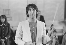 A razão pela qual a nova autobiografia de Paul McCartney é uma raridade