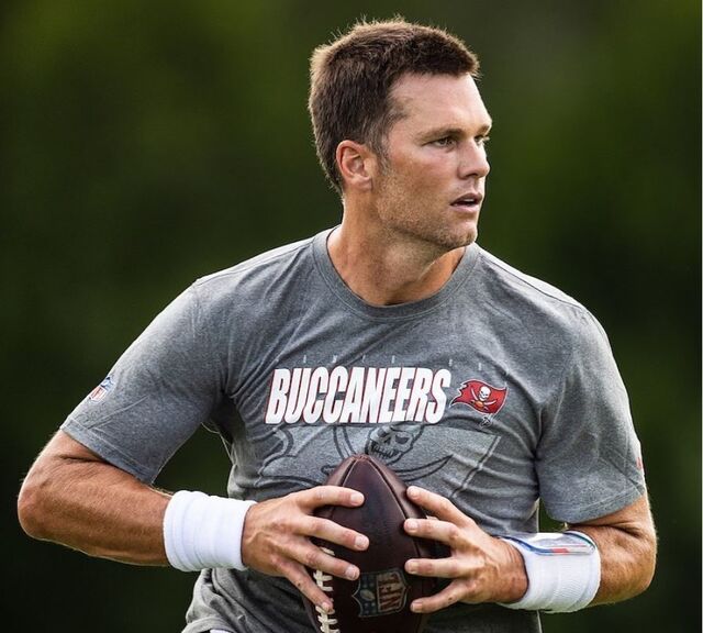 2021-02-17_11_07_29 Tom Brady 5.JPG