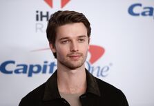 A dieta de Patrick Schwarzenegger, que está a tentar ganhar 12kg