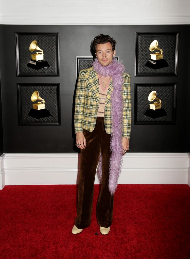 Harry Styles na passadeira vermelha da cerimónia dos Grammys 2021