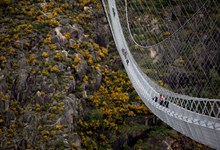 A maior ponte suspensa do mundo fica em Portugal e já pode ser atravessada