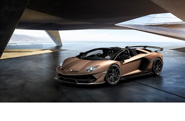 A experiência pura de um Lamborghini com o SVJ Roadster de 574 mil dólares