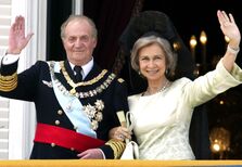 Pilar Eyre: “Juan Carlos foi um mulherengo, eternamente carente de afeto”  “Juan Carlos foi um homem egoísta, mas soube defender a Democracia.” 