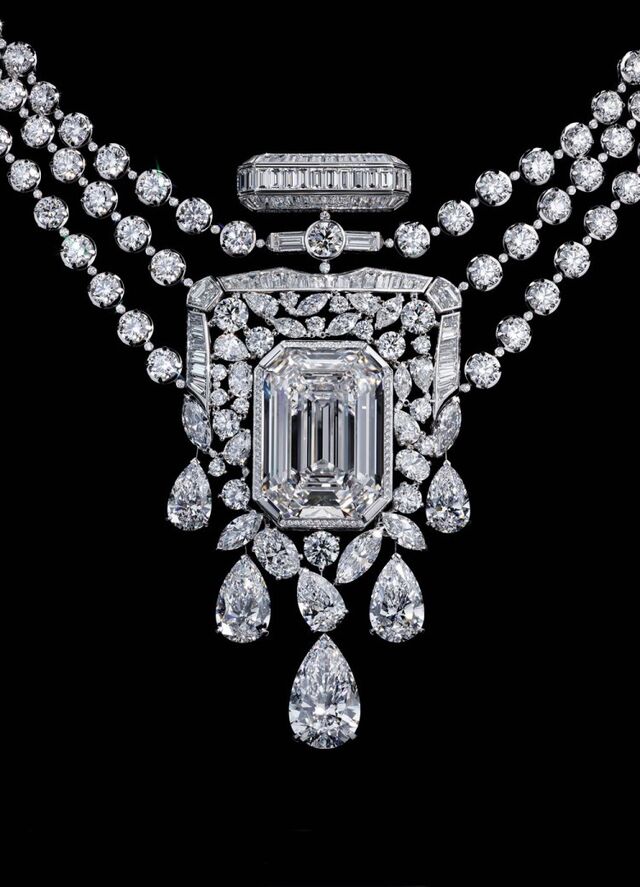 Colar de diamantes com 55,55 quilates, em diamantes e ouro branco, Chanel