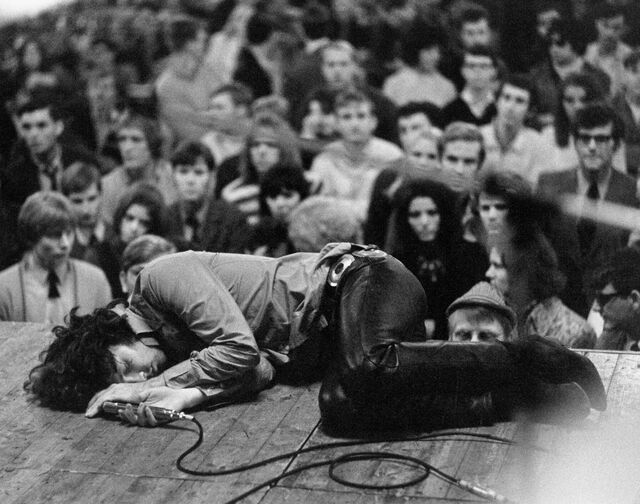 Jim Morrison num concerto em 1968