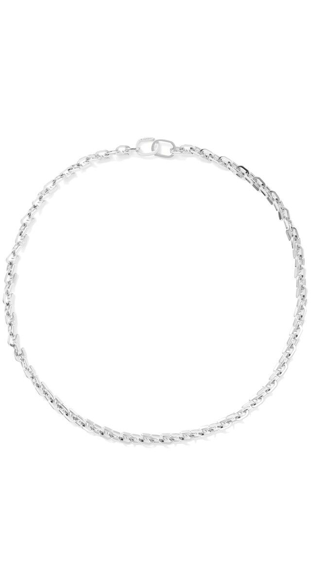 Colar em metal, € 590, Givenchy.