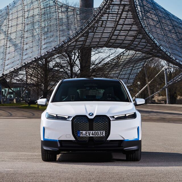 O modelo BMW iX
