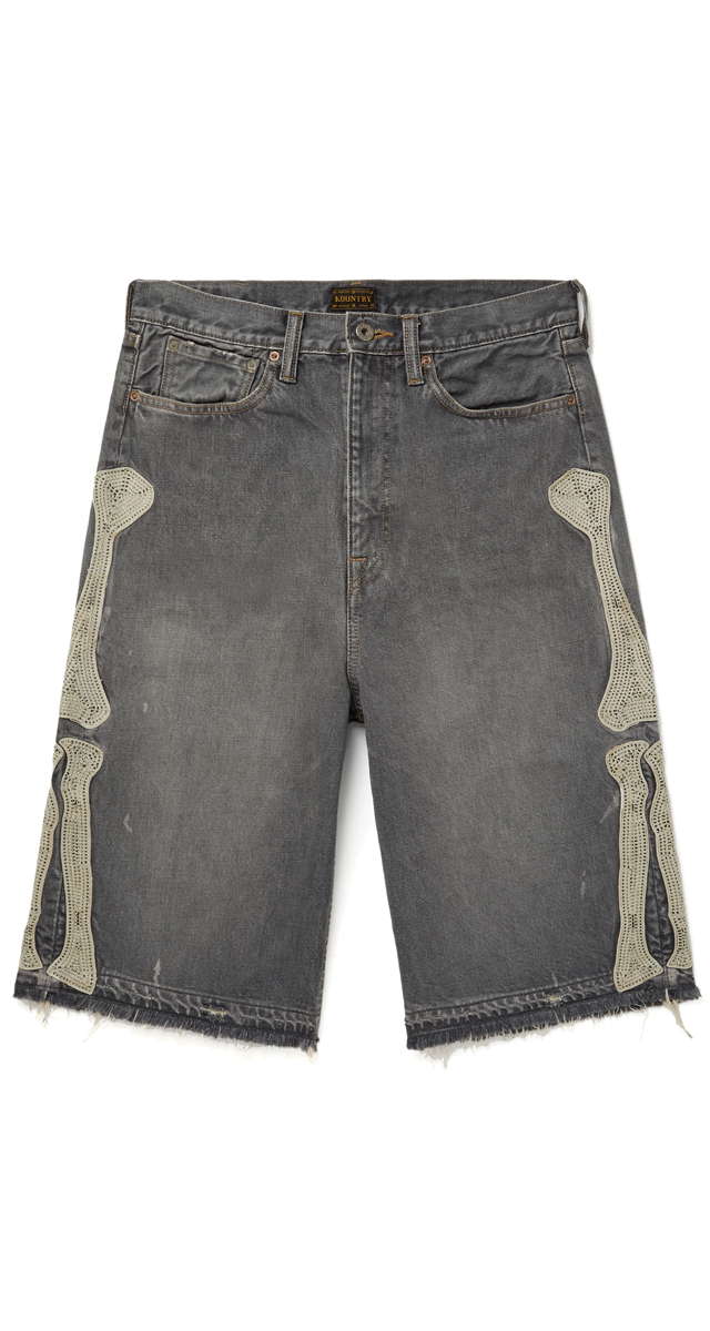 Calções em ganga com aplicações, € 545, Kapital no MrPorter.