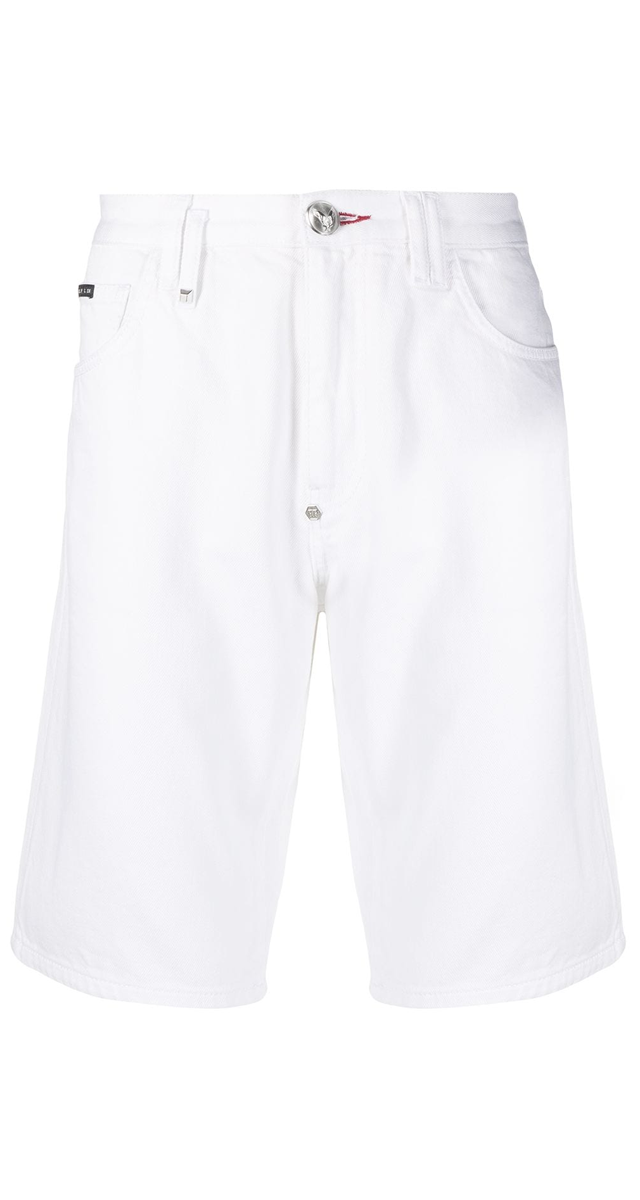 Calções Institutional St. Tropez Fit em denim, € 350, Philipp Plein na Fatima Mendes.