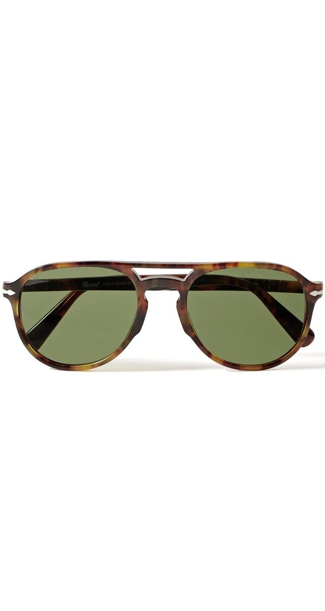 Aviador - Óculos de sol El Professor Sergio com armação em acetato, € 200, Persol.