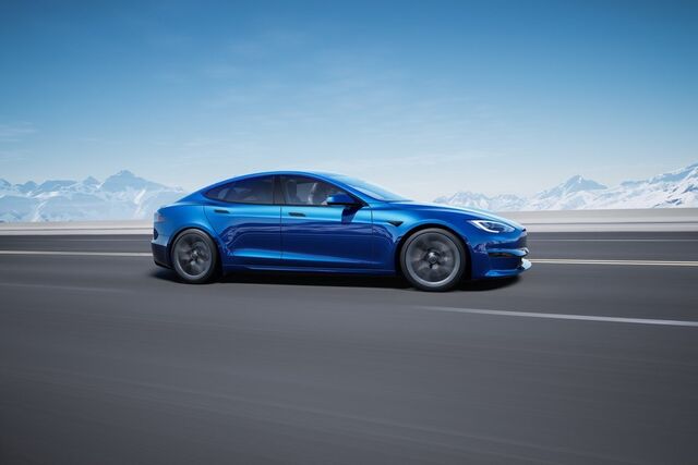 Tesla Model S, até 1020 cv, autonomia até 652 km, preço desde €90 990