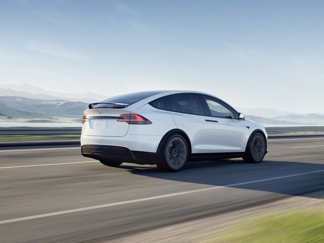 Tesla Model X, até 1020 cv, autonomia até 580 km, preço desde €99 990