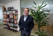 Quem é Claude Berda, “o dono da Comporta” que já tem nacionalidade portuguesa? 