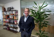 Quem é Claude Berda, “o dono da Comporta” que já tem nacionalidade portuguesa?