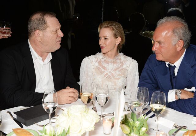 Harvey Weinstein, Naomi Watts e Charles Finch no jantar anual no Hotel du Cap-Eden-Roc