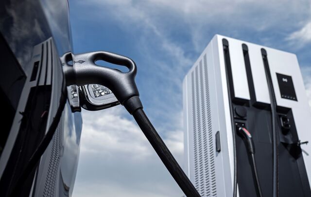 Carregamento elétrico de um Mercedes