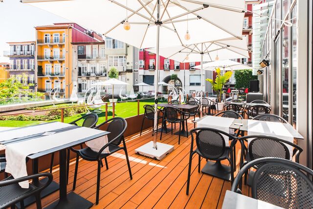 Pátio das Cardosas Terrace & Lounge