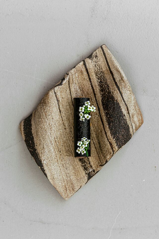 Sakizuke: nori, tártaro de atum e caviar.