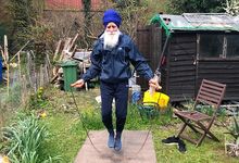 A história do homem que decidiu correr a primeira maratona aos 74 anos