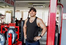 Henry Cavill. Como o ator conseguiu o corpo do Super-Homem