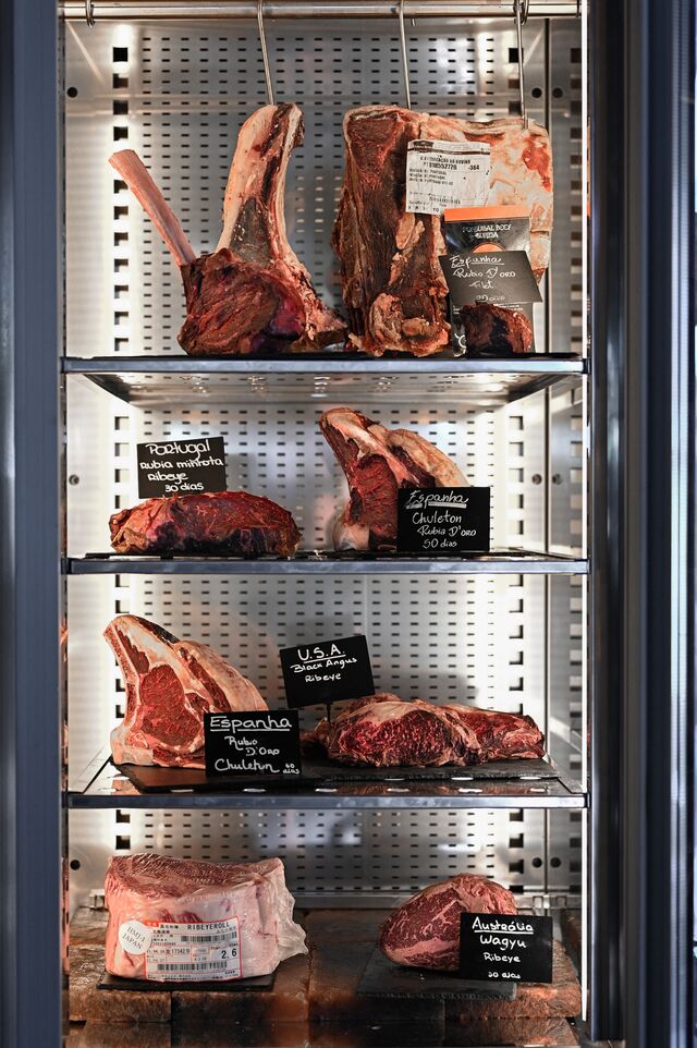 A seleção de carnes que chega ao Latina Grill vem com, pelo menos, 30 dias de maturação