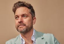 Joshua Jackson. A morte fica-lhe tão bem
