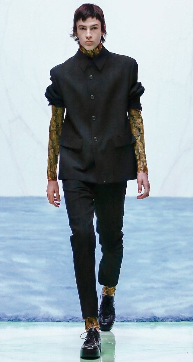 2021-10-15_17_17_00 3 Prada.jpg