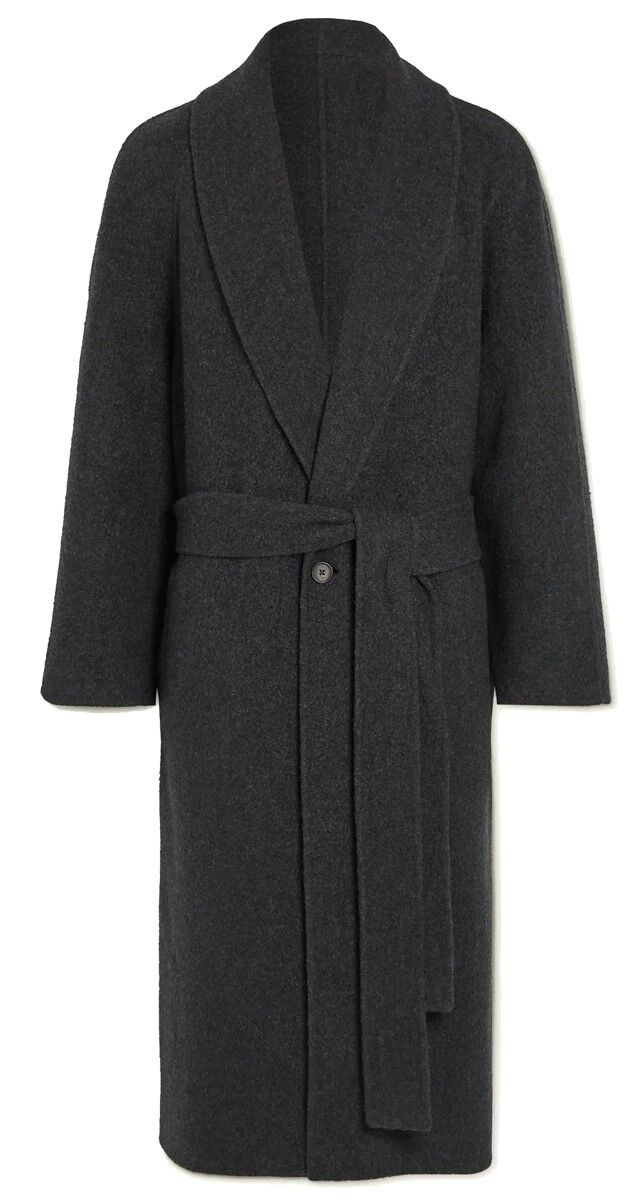 Casaco em cachemira, €3900, The Row
