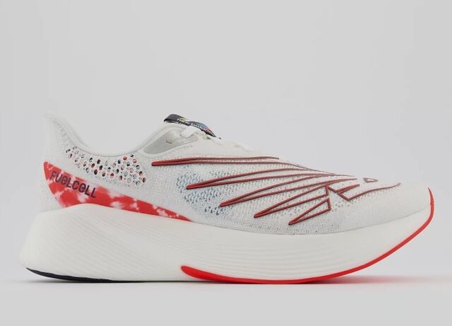 New Balance Fuel Cell RC Elite, €240