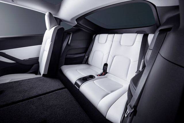 Interior do Model Y, Tesla