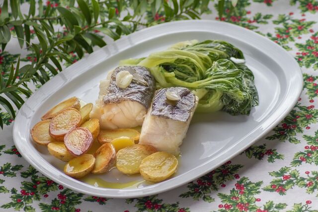 Bacalhau confitado, estames de açafrão e tomate seco