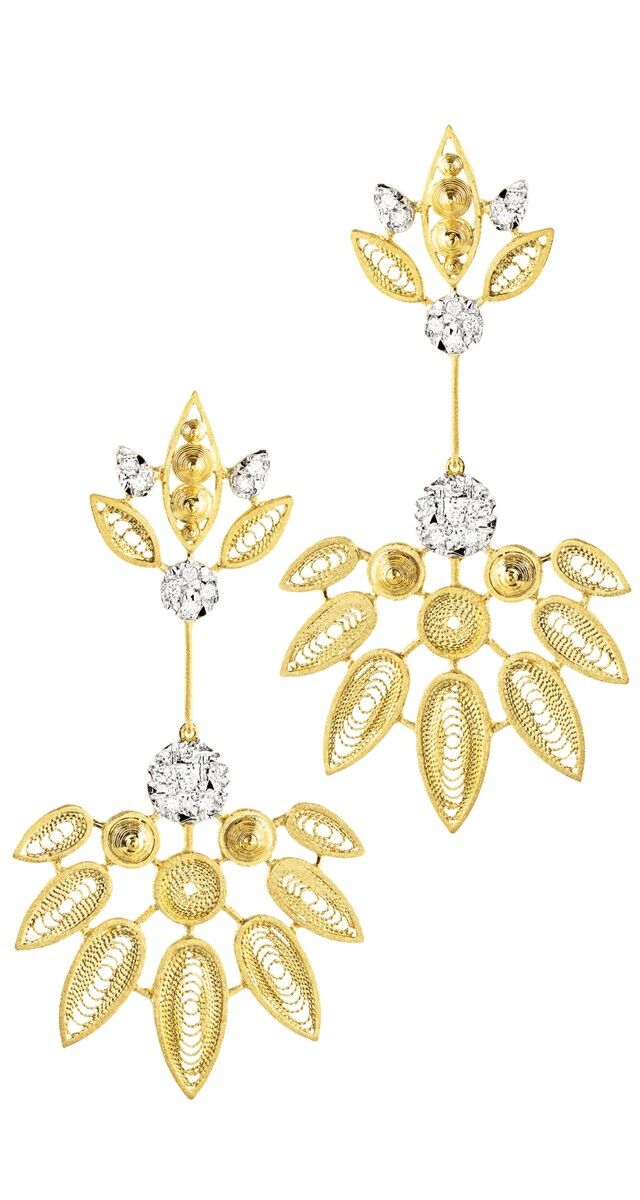 Brincos em filigrana feios à mão em ouro de 19,2K com diamantes, € 3430, House of Filigree na David Rosas