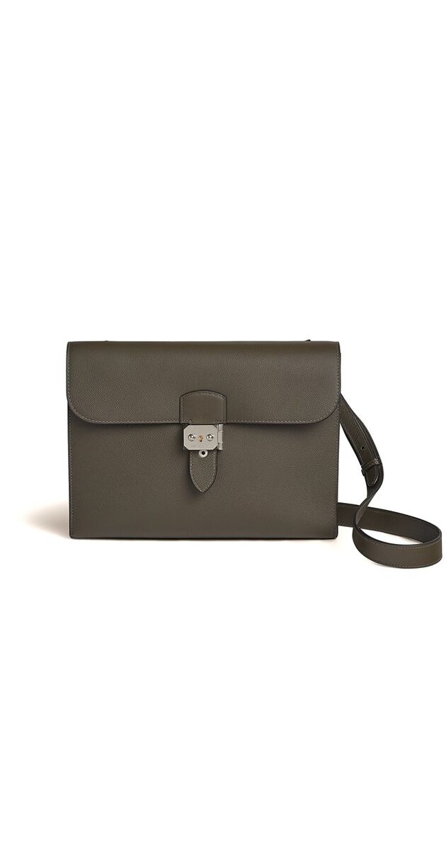 Mala Messenger em pele, € 4650, Hermès