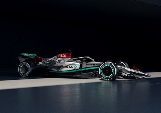 Fórmula 1. Mercedes apresenta novo e surpreendente W13