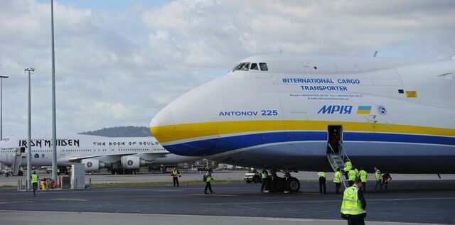 Avião Antonov AN-225