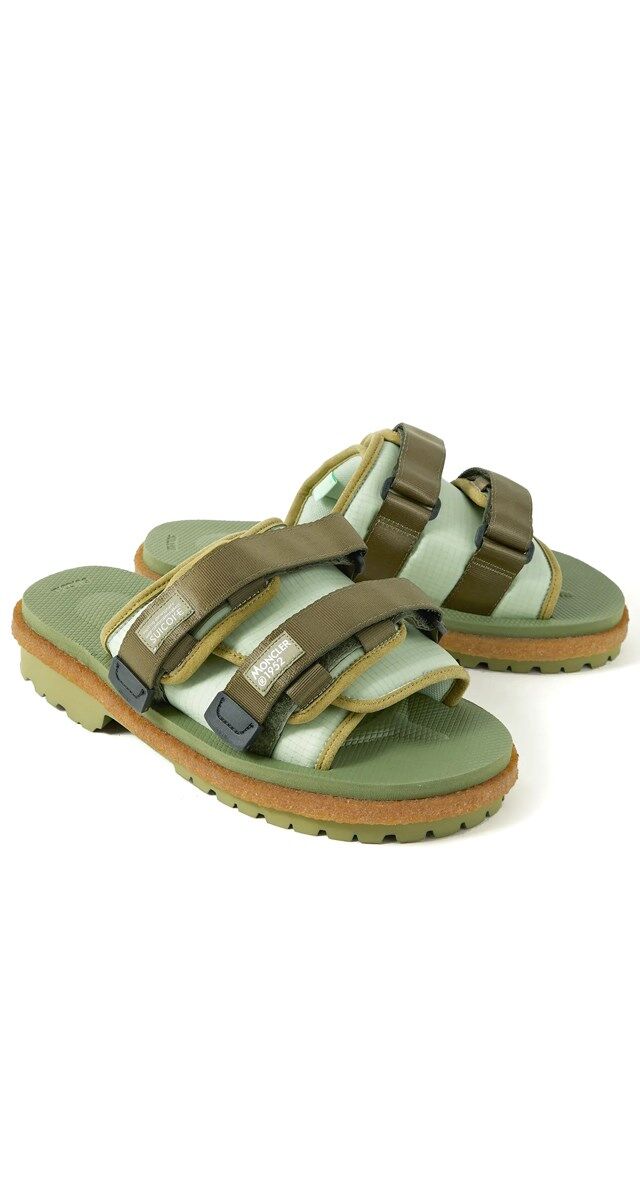 Sandálias em tela e borracha, € 340, Moncler Genius