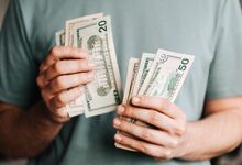Três hábitos que o estão a impedir de fazer dinheiro