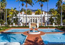 Quer viver na casa do filme 'Scarface'?