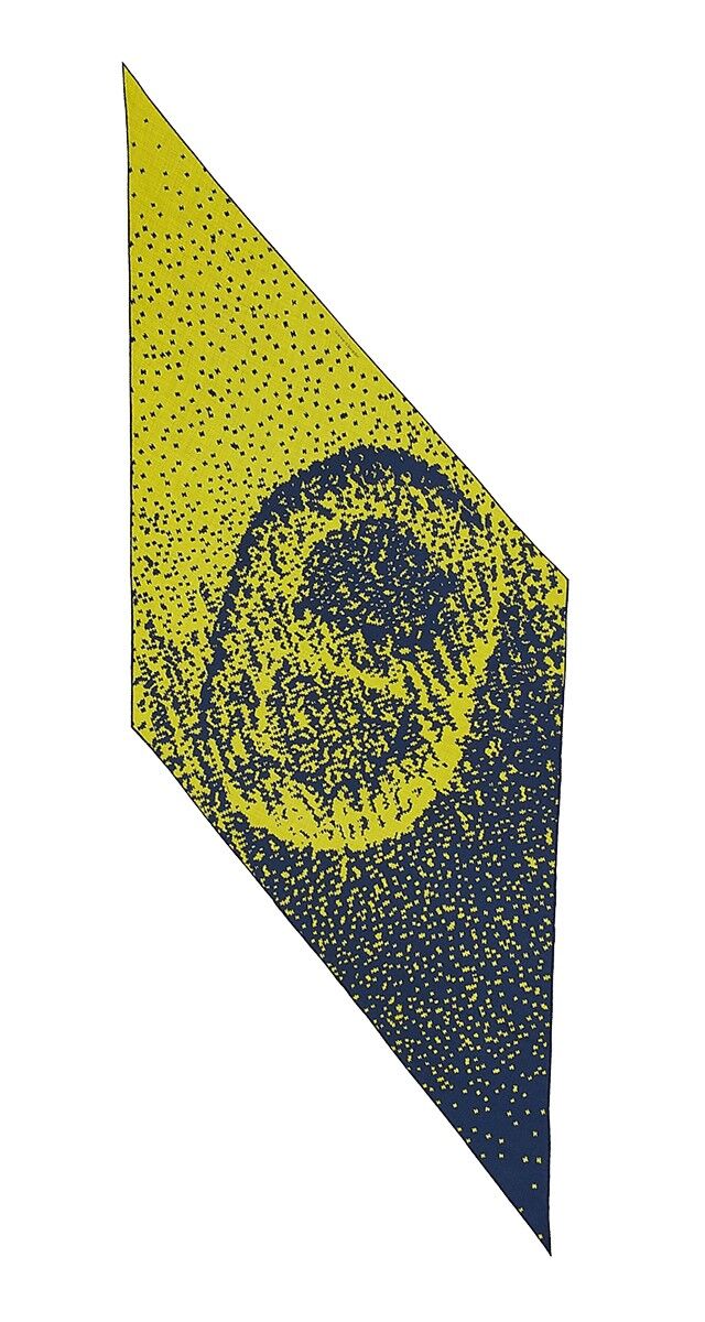 Lenço Maillon Effervescent losango em seda, €615, Hermès