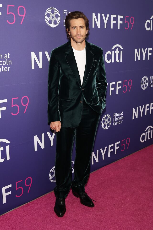 Na estreia do filme A Filha Perdida, realizado pela irmã, Maggie Gyllenhaal, no Festival de Cinema de Nova Iorque a 29 de Setembro de 2021