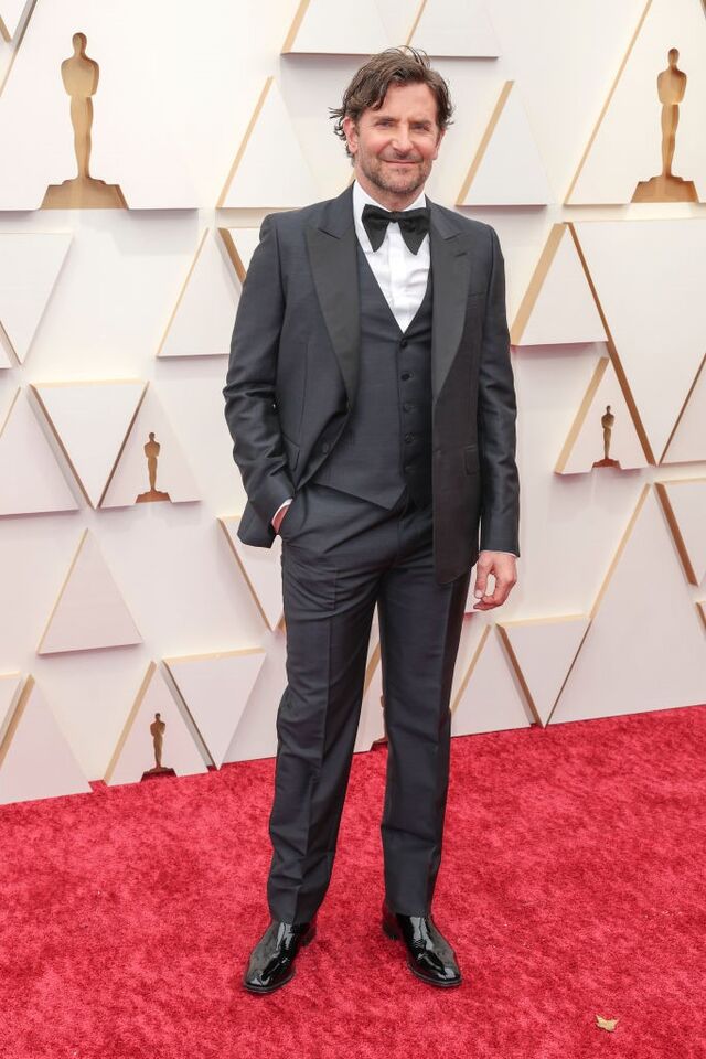 Bradley Cooper, com look da Gucci