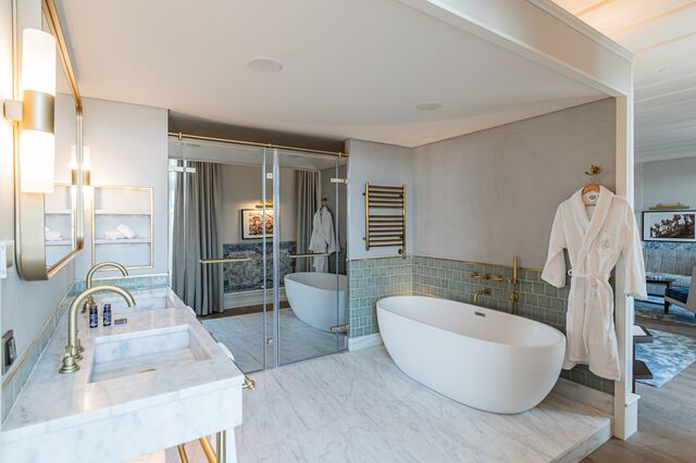 Prestige Suite