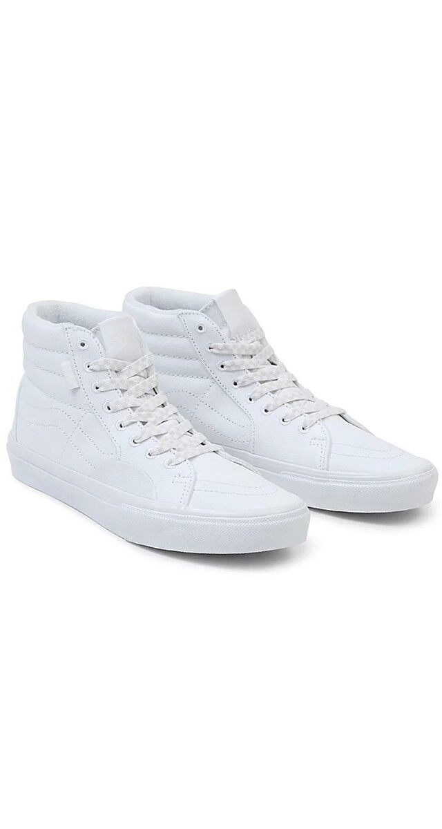 Ténis Lovenskate Skate SK8-HI em lona, €95, Vans