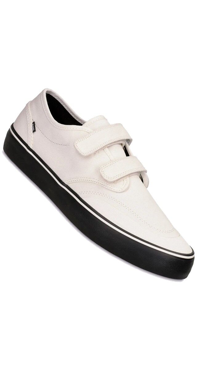 Ténis Motley II orgânicos em lona, €79,90, Globe