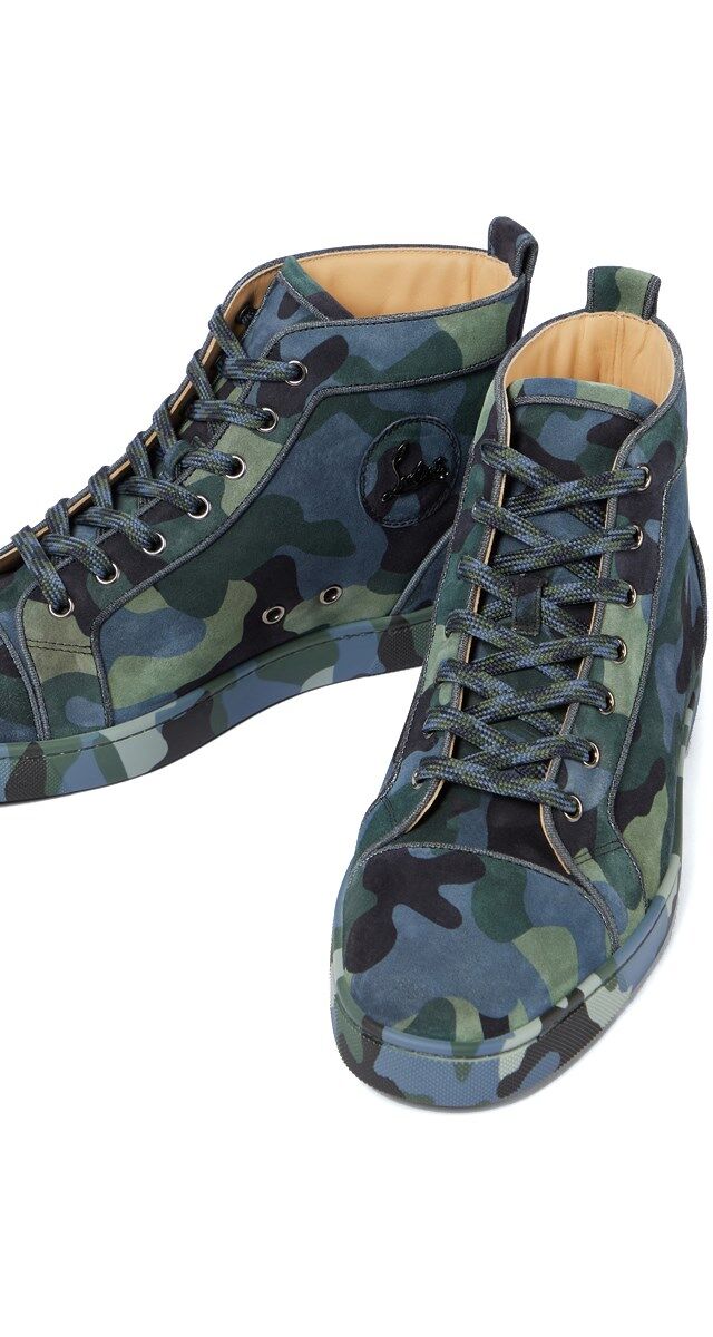 13. Ténis Louis Orlaro em camurça estampada, € 795, Christian Louboutin